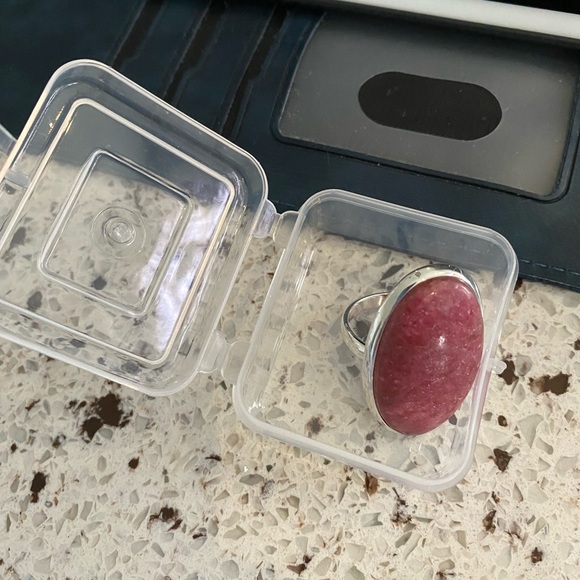 Brand new Pink Rhodonite 925 Sterling Silver Genstone Ring- size 9 1/2 - Picture 4 of 7